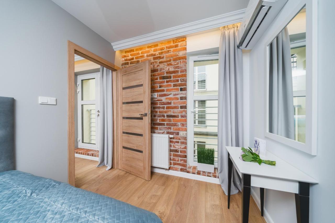 Saint Florian'S Suites - Old Town Luxury Apartments - By Upstairs كراكوفيا المظهر الخارجي الصورة