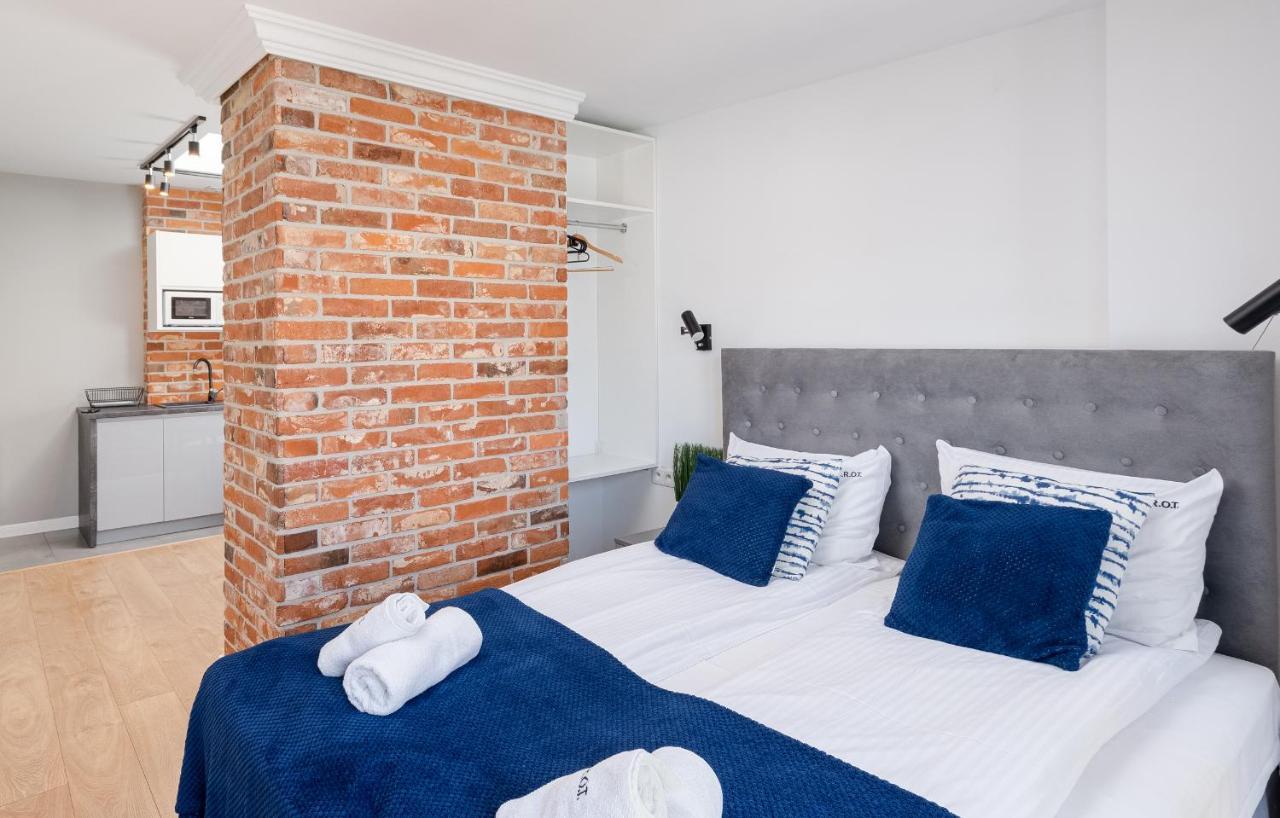 Saint Florian'S Suites - Old Town Luxury Apartments - By Upstairs كراكوفيا المظهر الخارجي الصورة