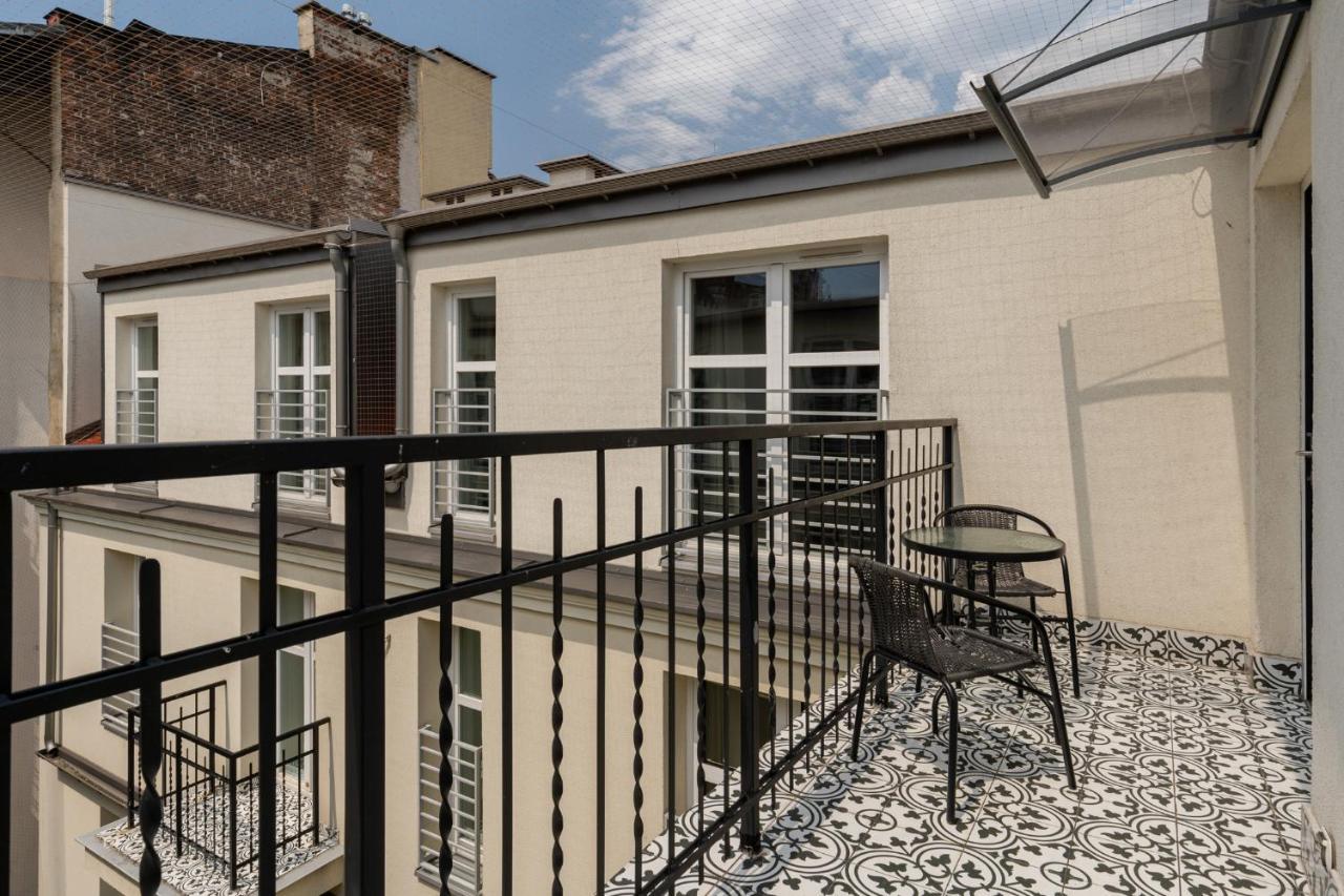 Saint Florian'S Suites - Old Town Luxury Apartments - By Upstairs كراكوفيا المظهر الخارجي الصورة