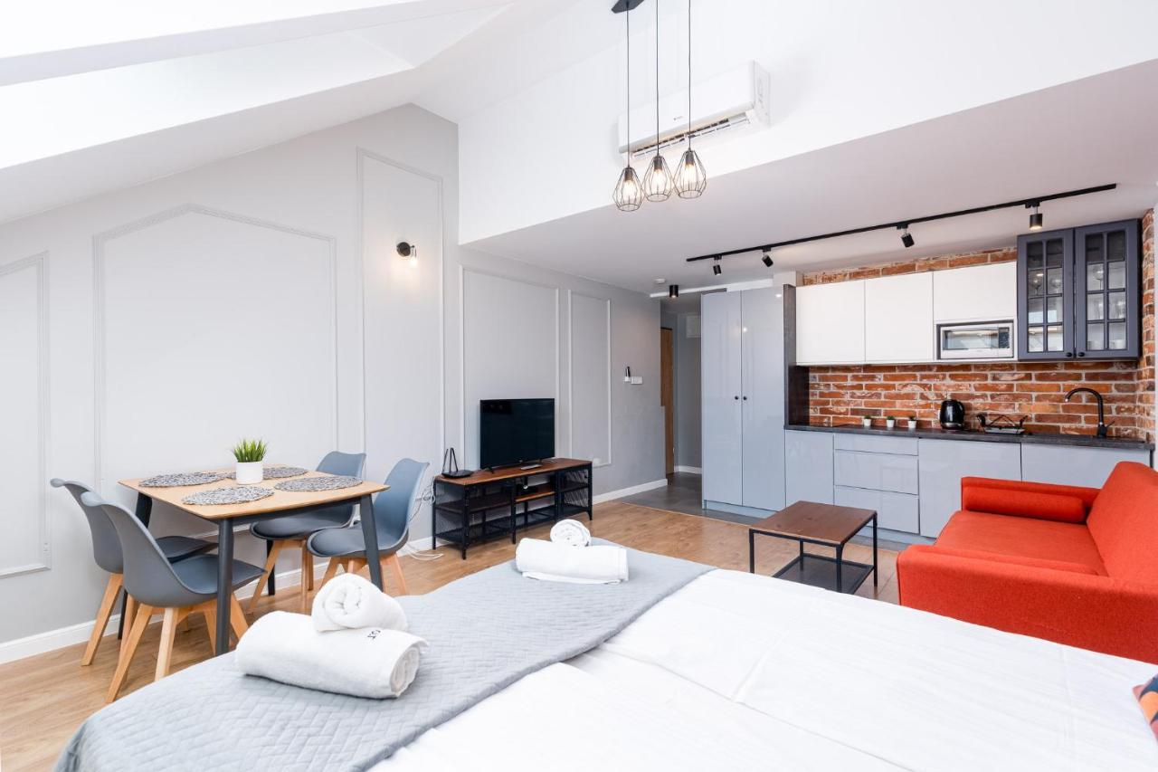 Saint Florian'S Suites - Old Town Luxury Apartments - By Upstairs كراكوفيا المظهر الخارجي الصورة