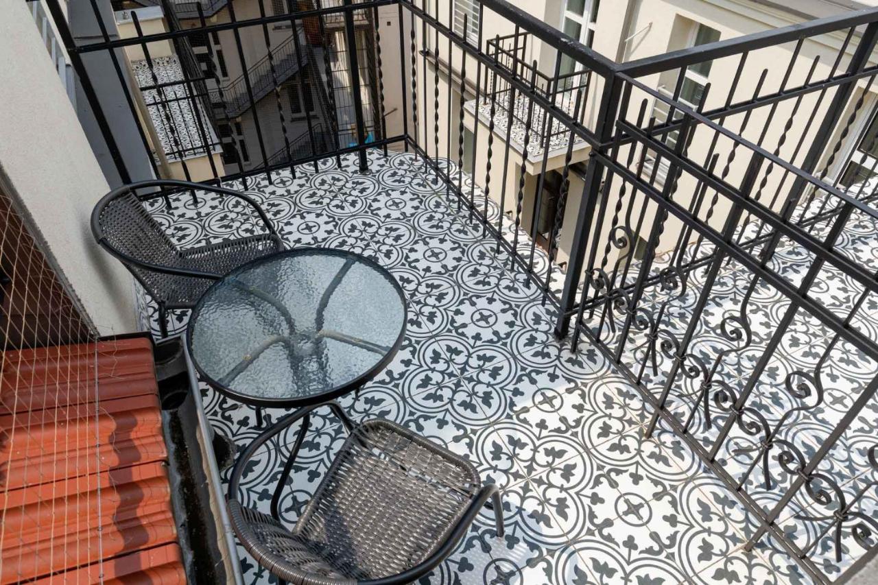 Saint Florian'S Suites - Old Town Luxury Apartments - By Upstairs كراكوفيا المظهر الخارجي الصورة