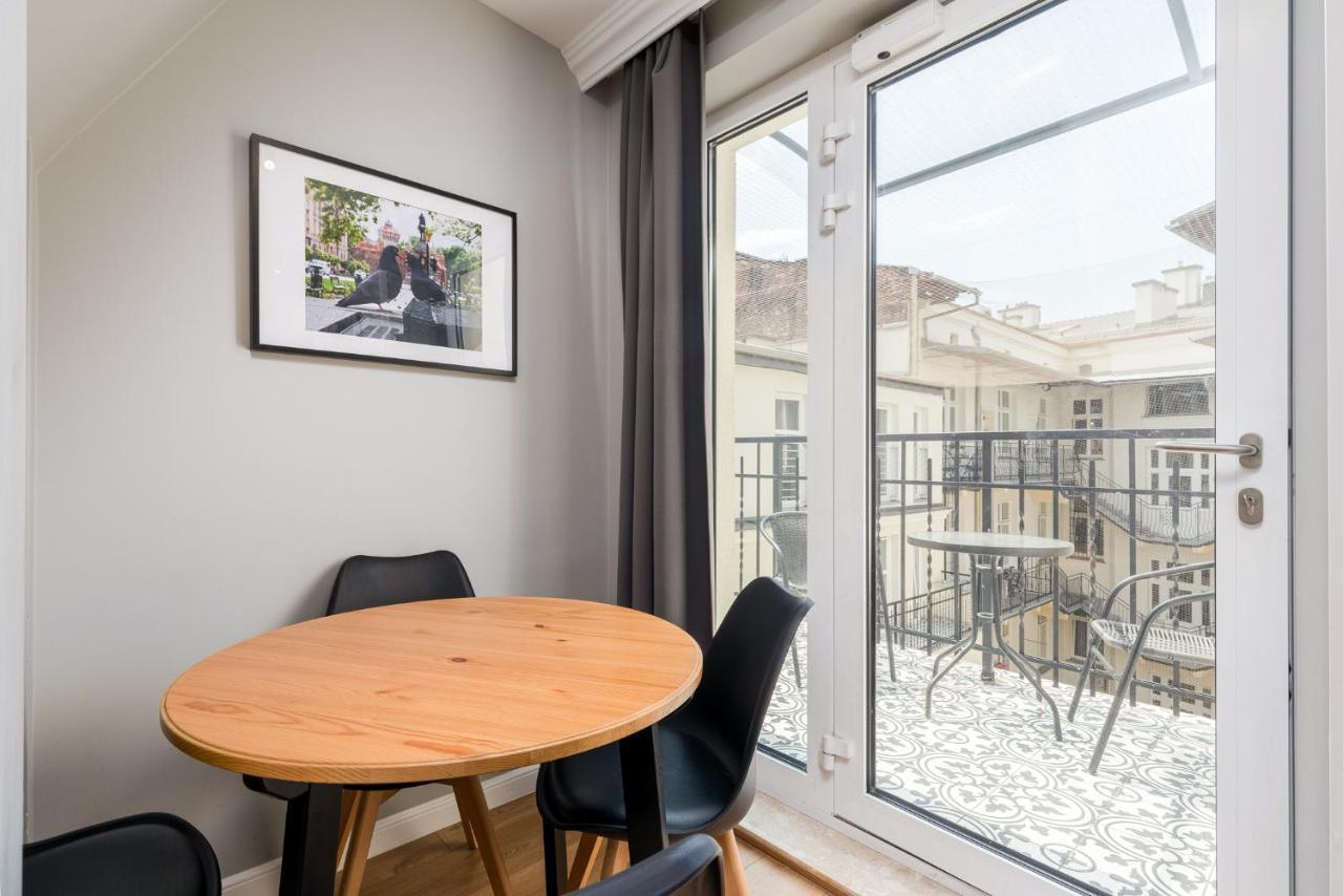 Saint Florian'S Suites - Old Town Luxury Apartments - By Upstairs كراكوفيا المظهر الخارجي الصورة