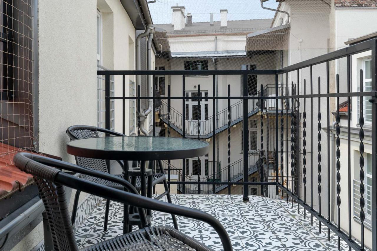 Saint Florian'S Suites - Old Town Luxury Apartments - By Upstairs كراكوفيا المظهر الخارجي الصورة