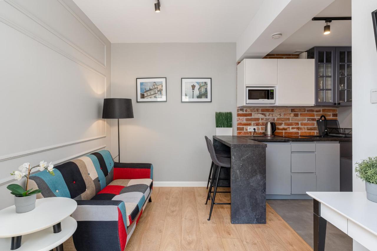 Saint Florian'S Suites - Old Town Luxury Apartments - By Upstairs كراكوفيا المظهر الخارجي الصورة