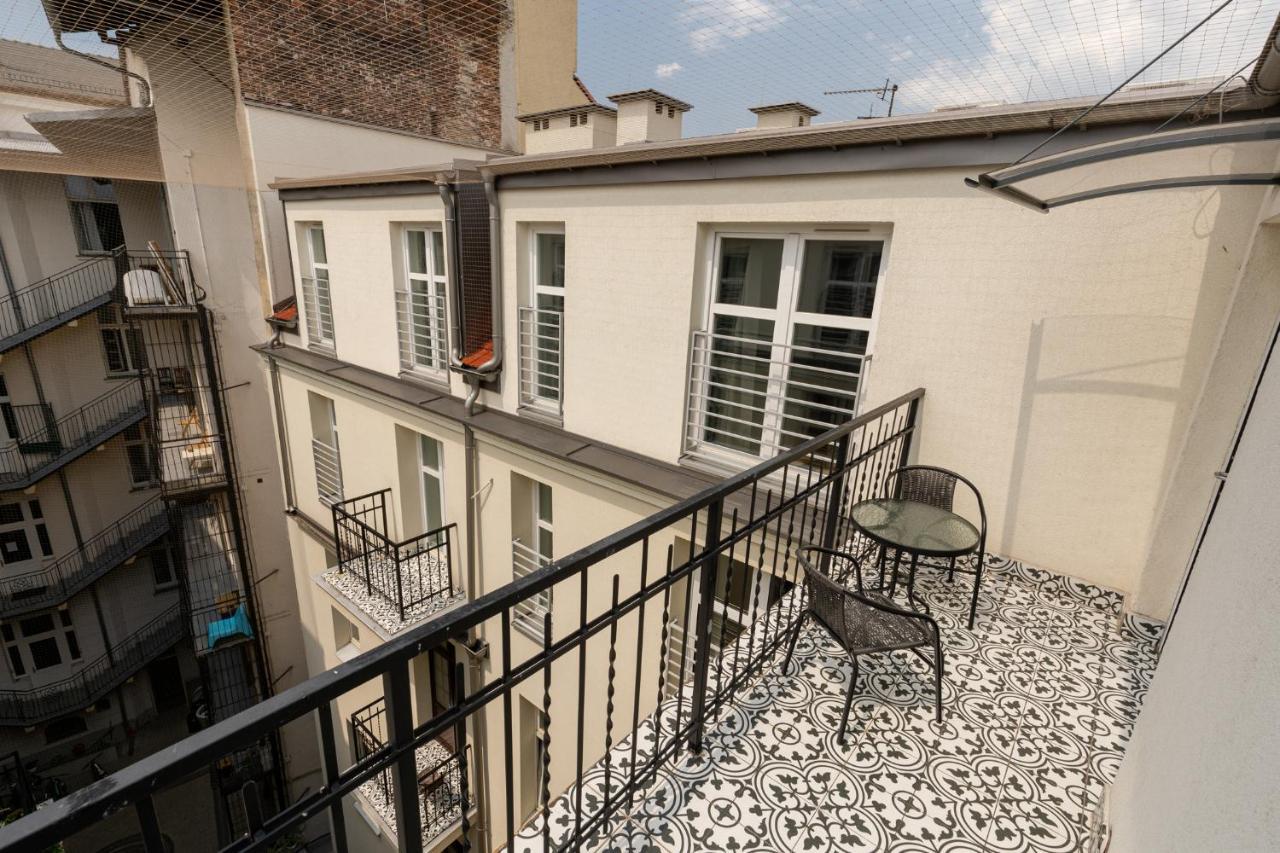 Saint Florian'S Suites - Old Town Luxury Apartments - By Upstairs كراكوفيا المظهر الخارجي الصورة