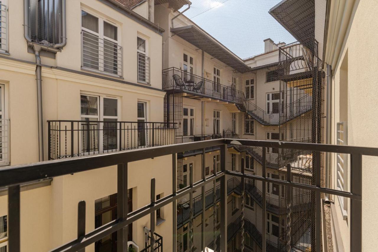 Saint Florian'S Suites - Old Town Luxury Apartments - By Upstairs كراكوفيا المظهر الخارجي الصورة